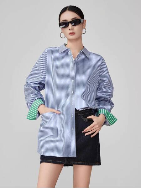 قميص مخطط كبير الحجم للنساء بأكمام طويلة فضفاض مناسب سترة علوية متوسطة الطول بأزرار سفلية ملابس غير رسمية موضة 2025