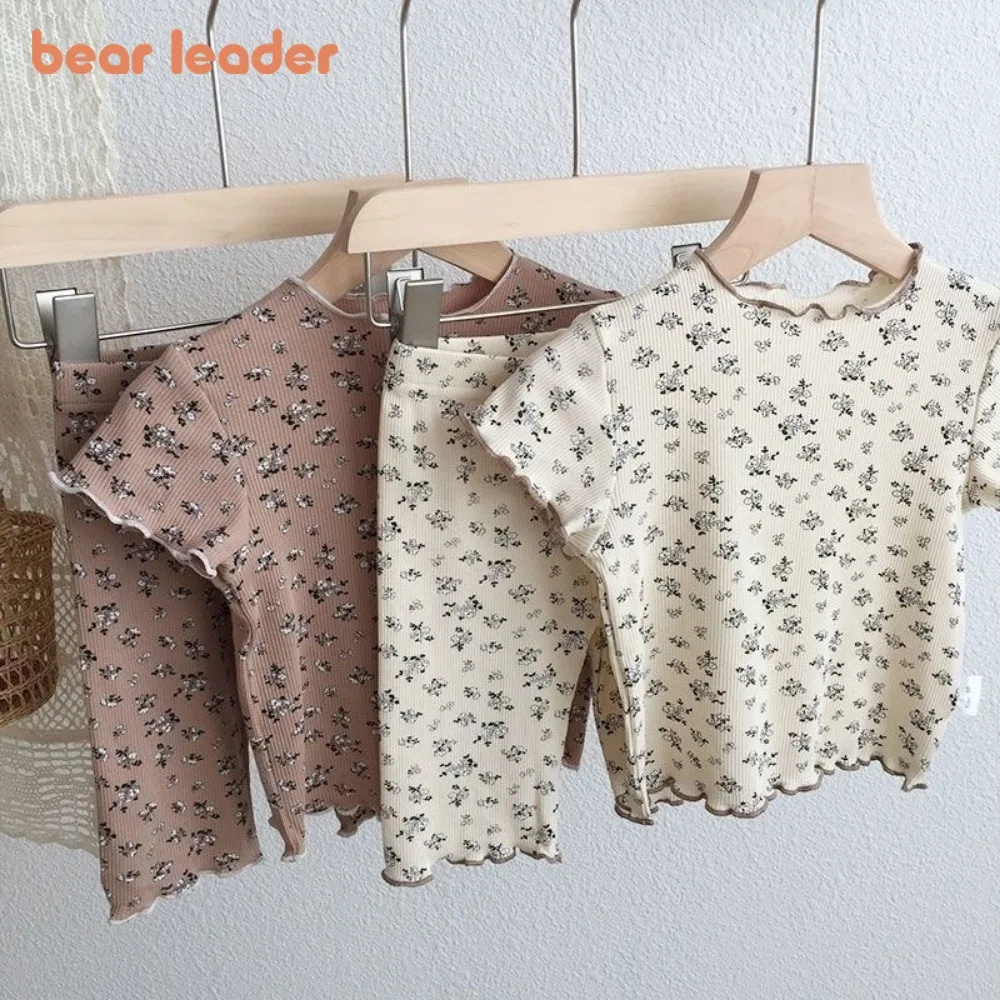 Bear Leader الصيف موضة جديدة قصيرة الأكمام جولة الرقبة زهرة تي شيرت مطبوع أعلى + السراويل 2 قطعة مجموعة الاطفال ملابس المنزل غير رسمية