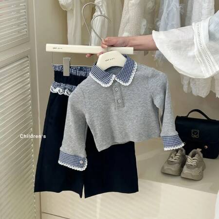 طقم مكون من قطعتين بطباعة مربعات للفتيات - بلوزة بأكمام طويلة لربيع وخريف مع مجموعة بناطيل بحاشية كاذبة، ملابس مزخرفة بالدانتيل بألوان متعددة