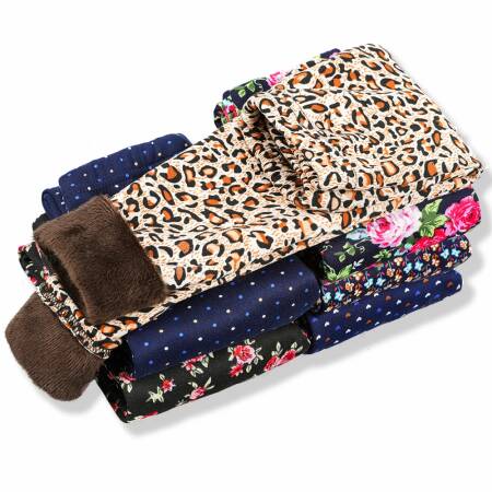 طفلة ملابس طفل يغطي الرجل فتاة الشتاء الخريف سميكة الدافئة الكرتون طماق السراويل الفتيان الفتيات طماق زائد السراويل المخملية