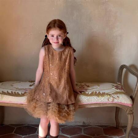 فستان سهل الارتداء لربيع وصيف 2025، فستان جديد بلون سادة بدون أكمام من الدانتيل، ملابس أطفال بنات