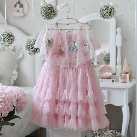 فستان بناتي بطبقات على شكل كعكة للأطفال بحزام سباغيتي من التول مع شال كيب للحفلات وحفلات الاحتفال الرسمي