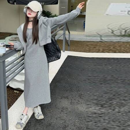 طقم رياضي مكون من قطعتين للفتيات لربيع وخريف 2025 - سترة قصيرة بغطاء للرأس وفستان طويل بحزام سباغيتي، متعدد الاستخدامات لعمر 4-12 سنة