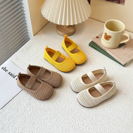 2025 الفتيات حذاء مسطح الانزلاق على لينة وحيد الاطفال نسج الأحذية تنفس جوفاء التدريجي الصيف جديد الأطفال حذاء كاجوال بلون